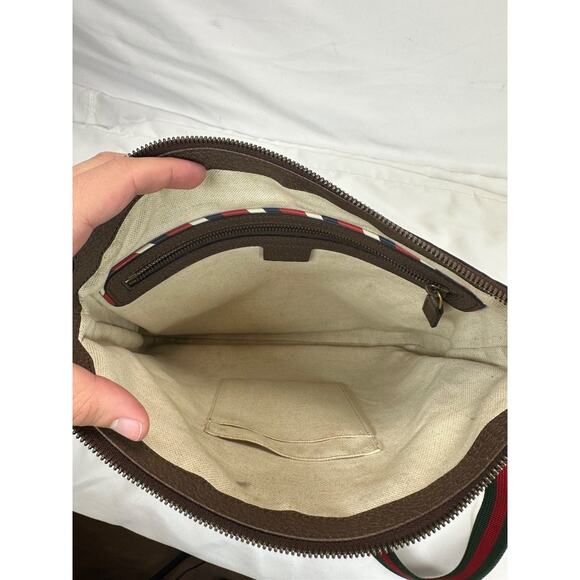 Gucci Courier Messenger GG Supreme SPB-MS 356096 - Picture 10 of 16